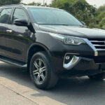 Toyota  Fortuner  (Black)
